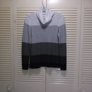 Croft & Barrow Block Layered  Turtleneck